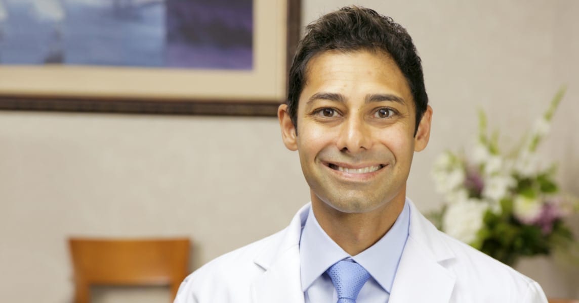 Learn about Nayeem Esmail, BSc, DMD, FRCD(C)